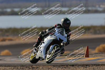 media/Dec-18-2022-SoCal Trackdays (Sun) [[8099a50955]]/Turn 14 (940am)/